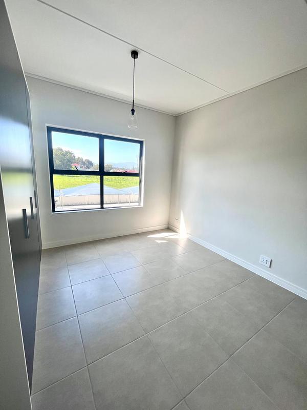 1 Bedroom Property for Sale in Somerset West Western Cape